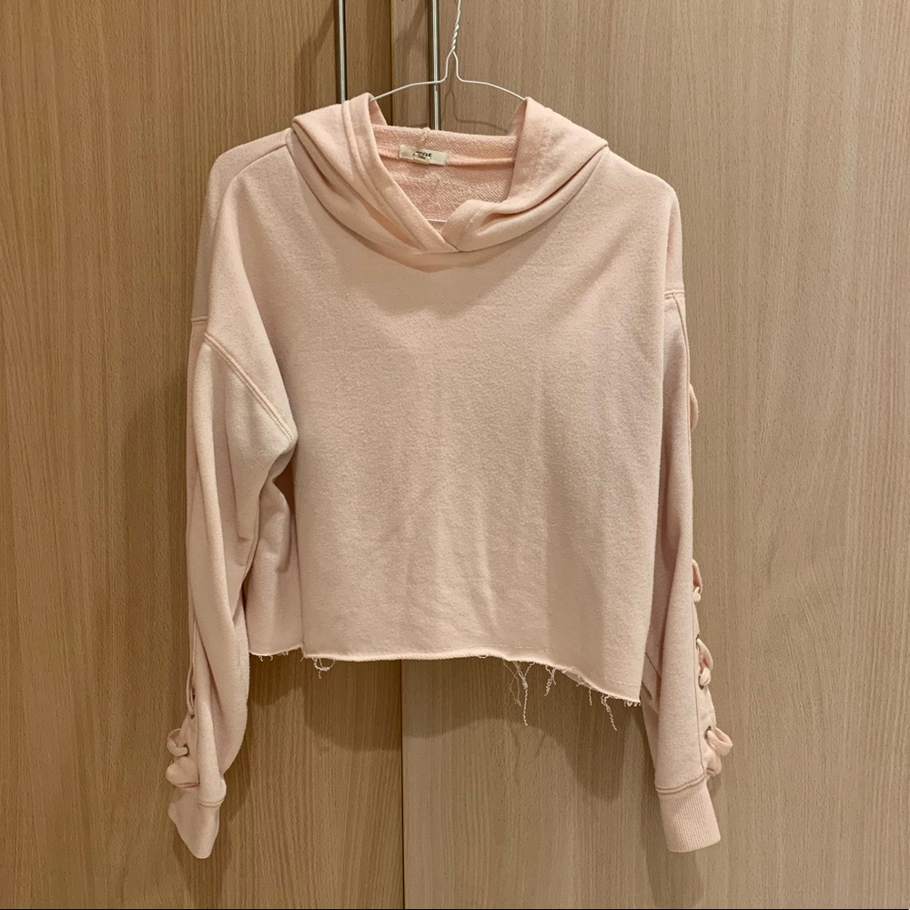 LIGHT PINK PULLOVER HOODIE